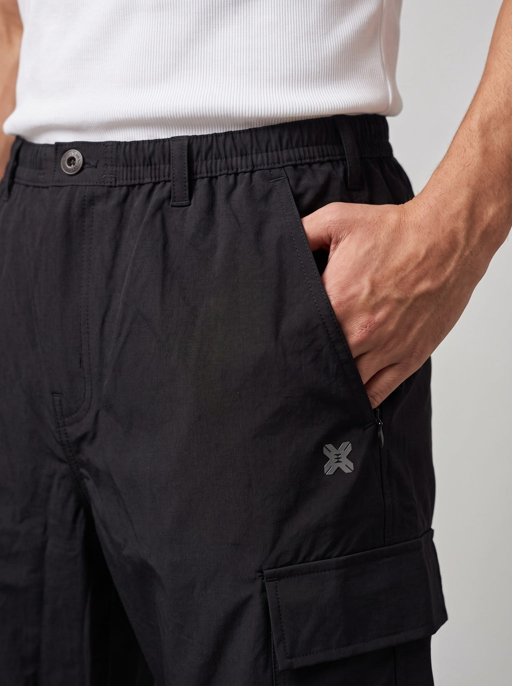 BLACK PARACHUTE CARGO PANTS