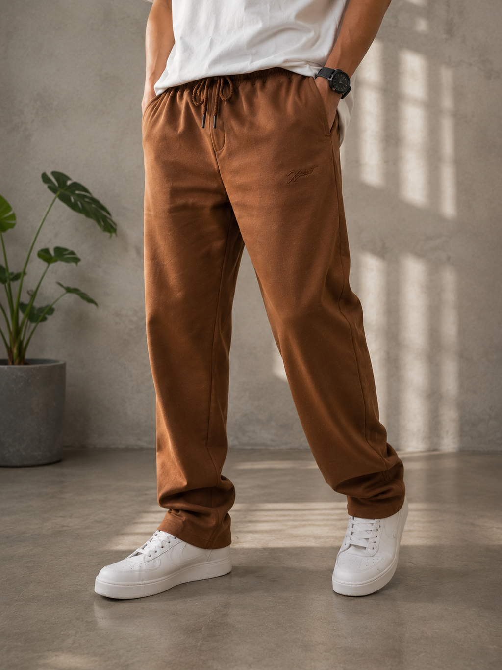 ESSENTIAL CARAMEL SWEATPANTS