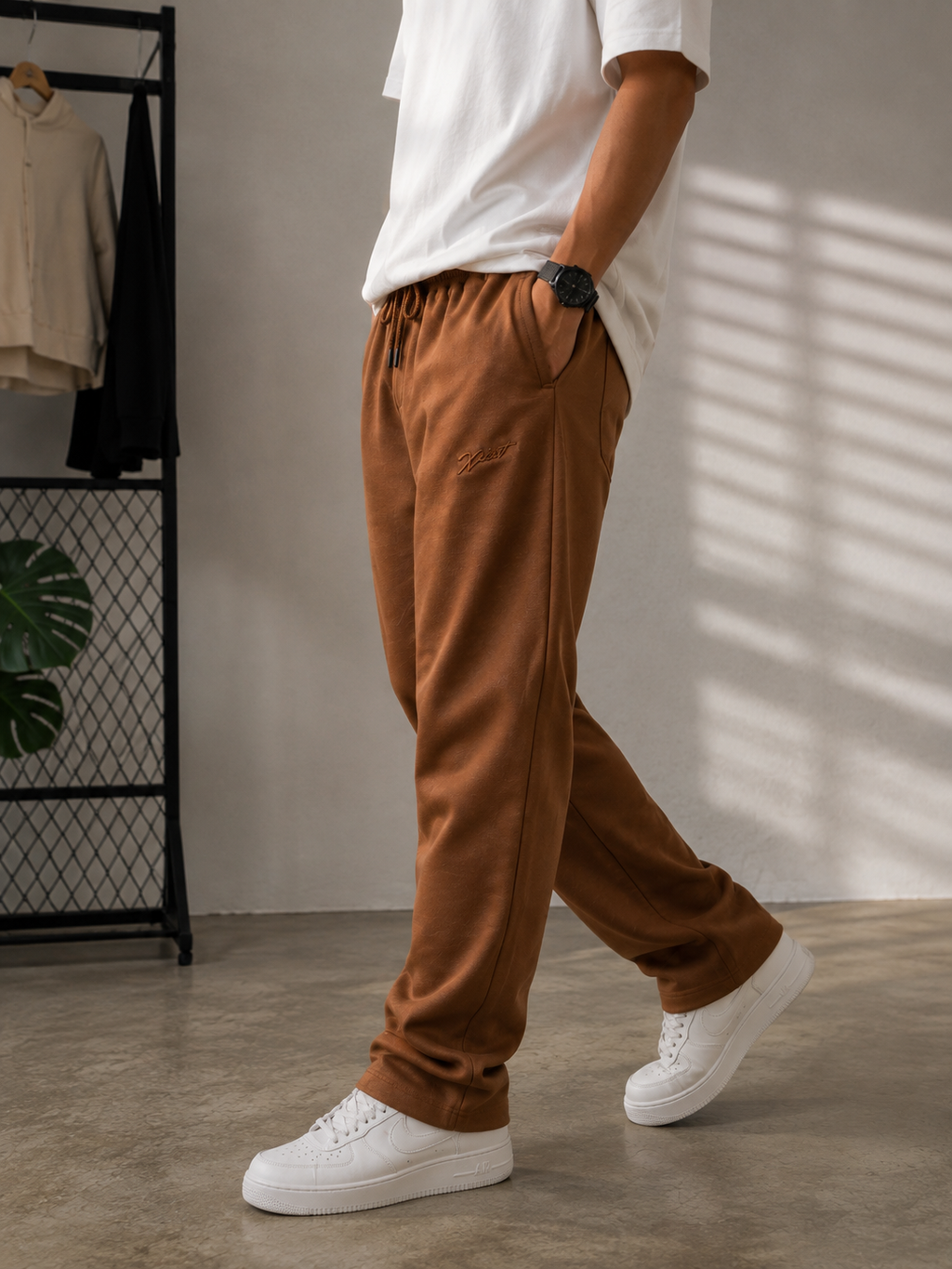 ESSENTIAL CARAMEL SWEATPANTS