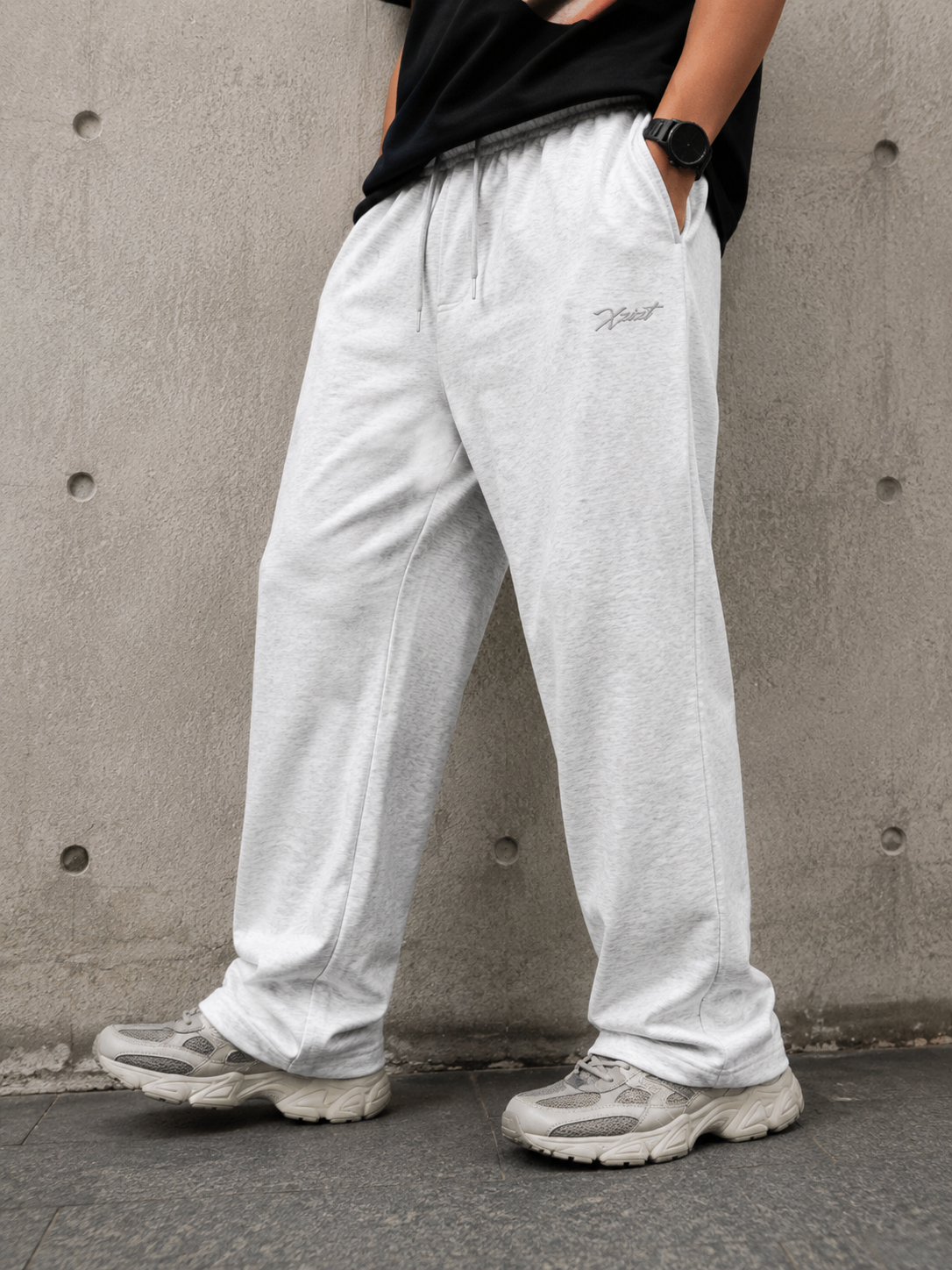 ESSENTIAL CEMENT SWEATPANTS