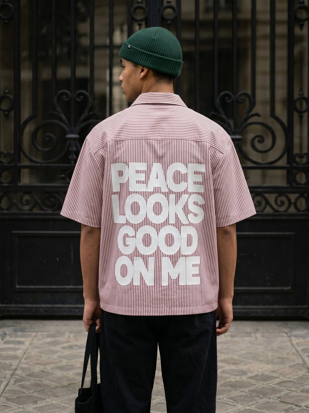 PEACE LOOKS GOOD