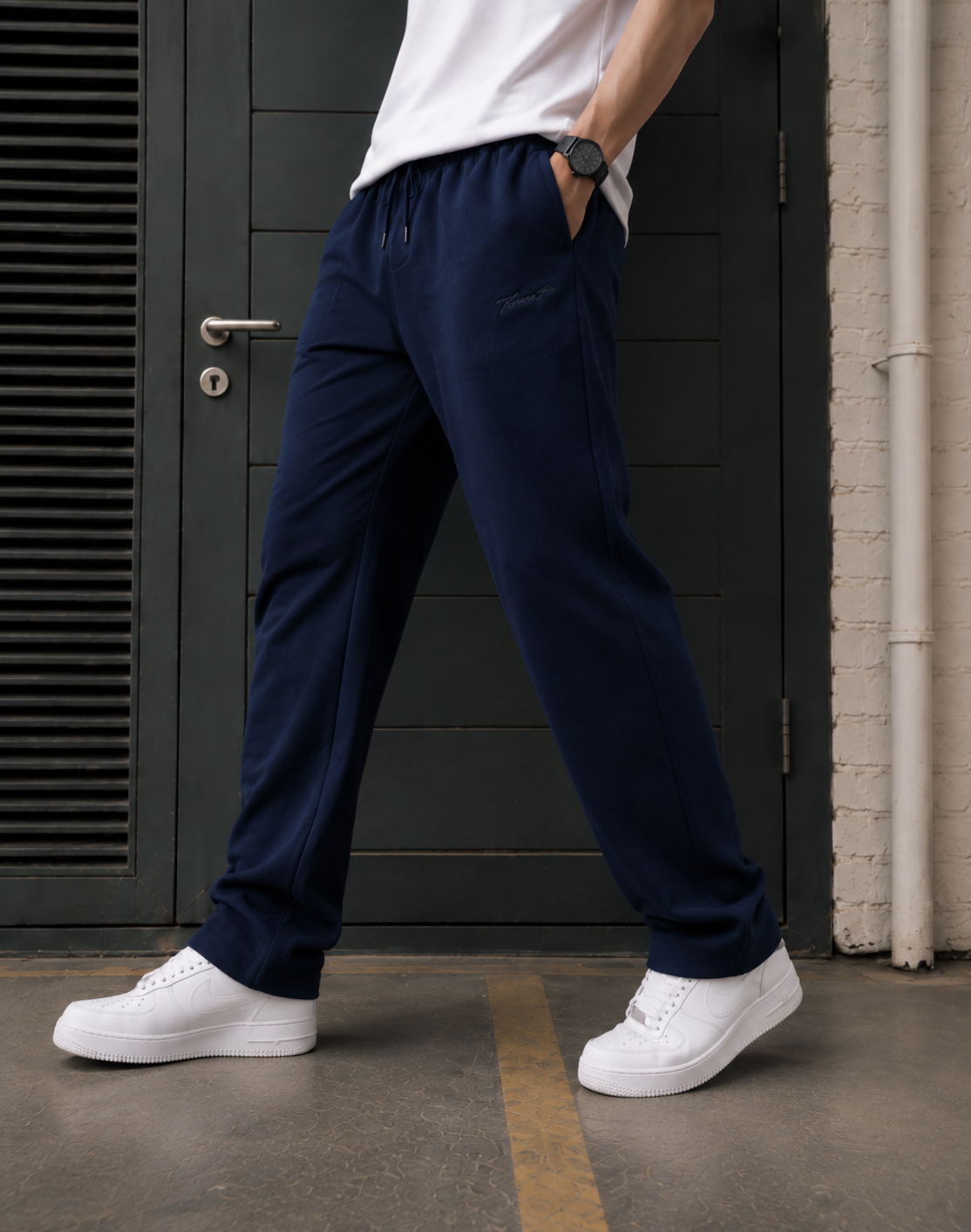 ESSENTIAL NAVY SWEATPANTS