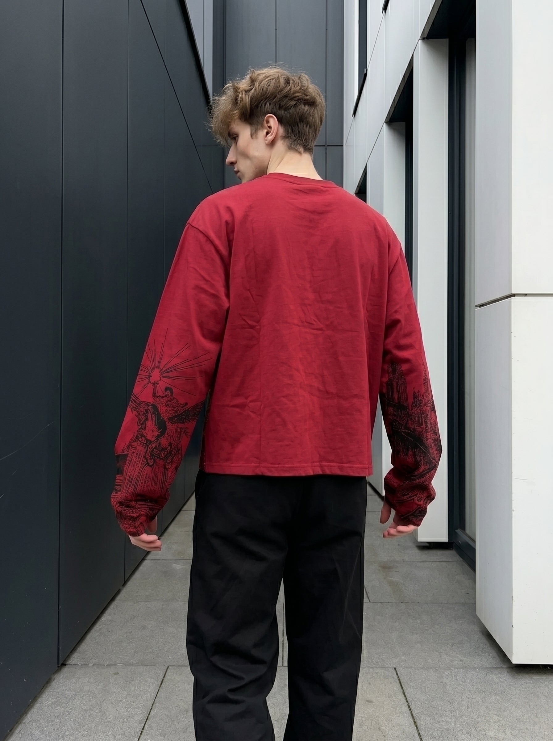 GOTHIC REIGN RED BOXY T-SHIRT