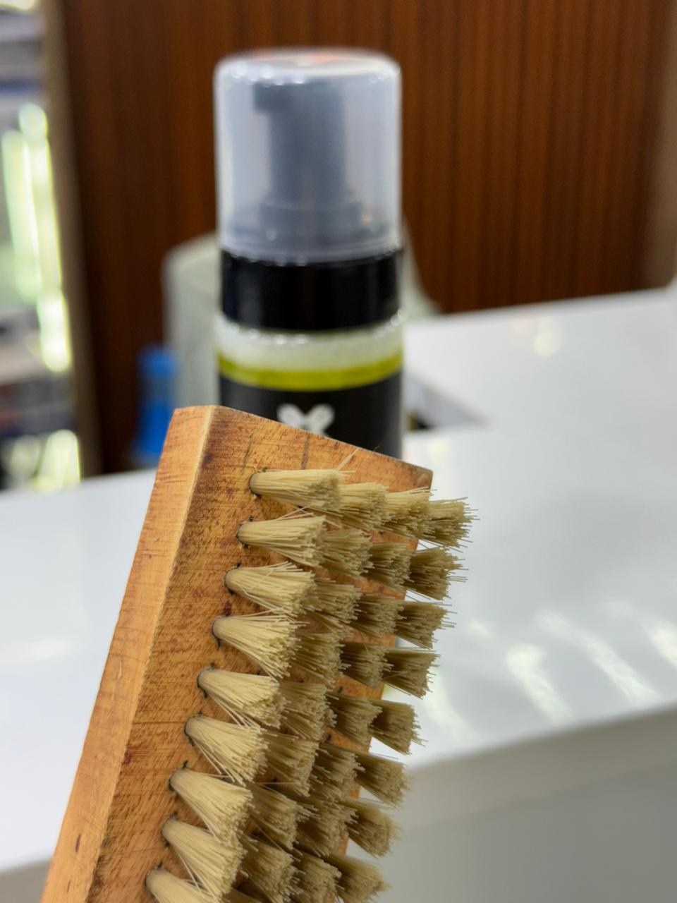 Shoe cleaning kit